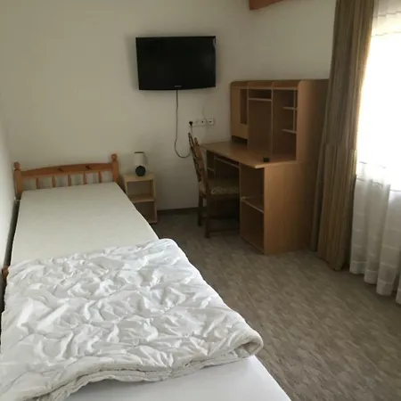 Makk Marci Panzio Bed & Breakfast 4*